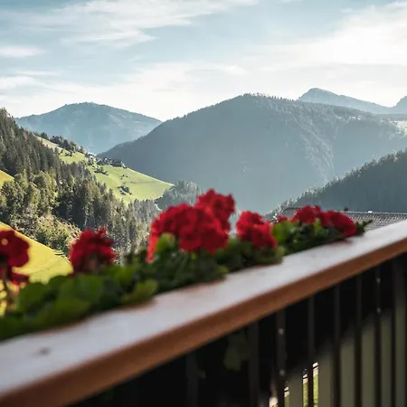 Chalet Batacoer - Natures Heartbeat San Vigilio Di Marebbe